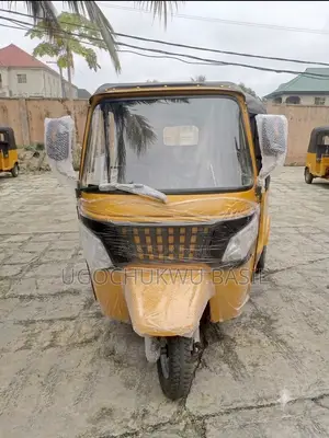 New Motorcycle 2025 Yellow