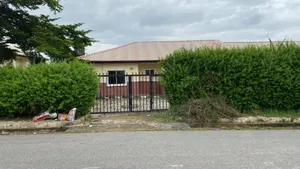 3bdrm Bungalow in Nigerian Navy Estate, Karshi for sale