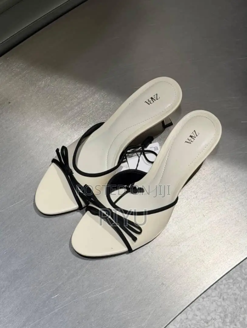 Classy Round Toe Heels (Mules)