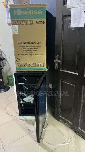 Hisense JC-94 Efficient Beverage Chiller 91 Litres