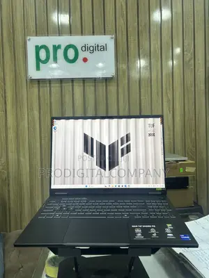 Laptop Asus TUF Gaming F16 32GB Intel Core i7 SSD 1T