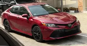 Toyota Camry LE FWD (2.5L 4cyl 8AM) 2018 Red