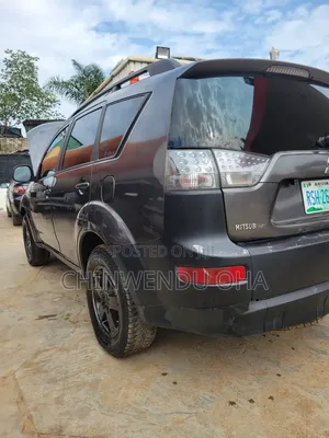 Mitsubishi Outlander 2025 Gray