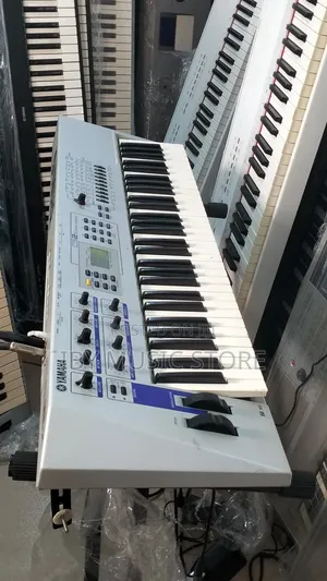 Yamaha CS2x