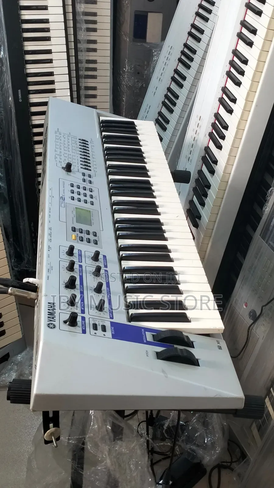 Yamaha CS2x