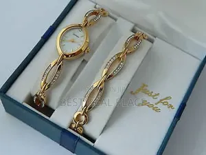 Genuine Sekonda Gold Plated Stone Set Watch + Bracelet Set UK Import