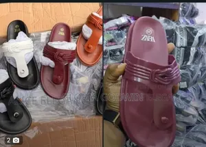 Zara Rubber Classic Slippers