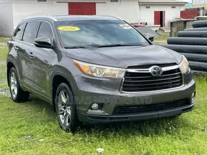 Toyota Highlander Limited V6 4x4 (3.5L 6cyl 6A) 2016 Gray