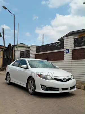 Toyota Camry 2014 White