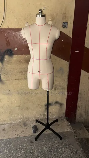 Size 10 Fully Pinnable (92) Imported Dressform