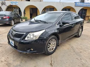 Toyota Avensis 2014 Black