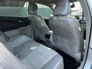 Toyota Camry 2014 Silver