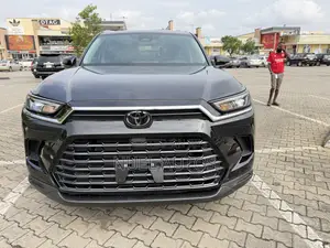 Toyota Grand Highlander XLE AWD 2024 Black