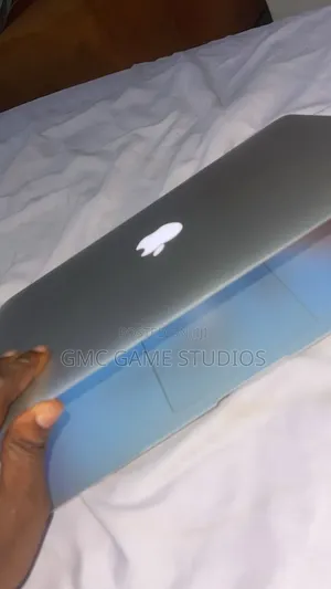 Laptop Apple MacBook 2013 4GB Intel Core i5 HDD+SSD 128GB