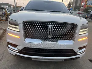 Lincoln Navigator L 2023 White