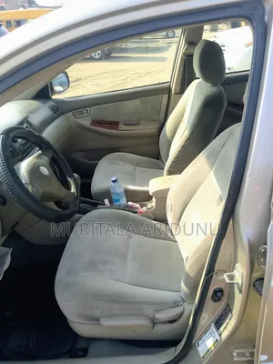 Toyota Corolla 2008 Gold
