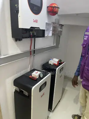 30kwh SKE Lithium Battery With 10kwh Hybrid Inverter and Solar Panel