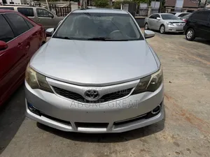 Toyota Camry 2012 Silver