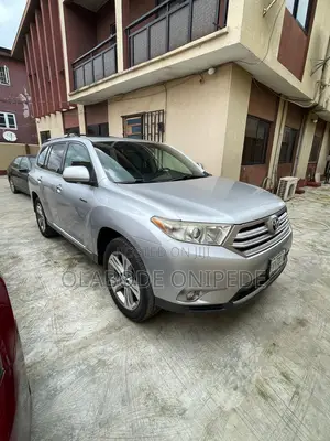 Toyota Highlander Hybrid 2012 Silver