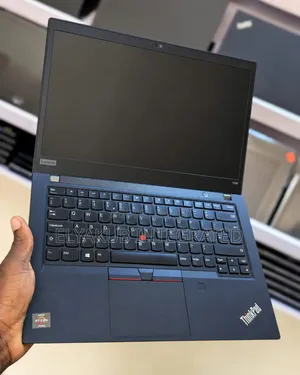 New Laptop Lenovo ThinkPad t495s 8GB AMD Ryzen 5 SSD 256GB