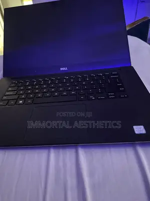 Laptop Dell Precision 5520 32GB Intel Core i7 SSD 512GB