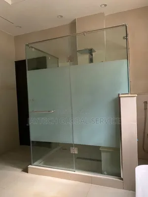 10mm Frosted Cubicle
