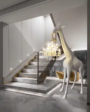 Large-Scale Art Giraffe Sculpture Animal Ornament Floor Lamp