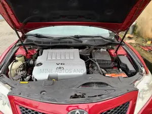 Toyota Camry SE V6 4dr Sedan (3.5L 6cyl 6AM) 2010 Red