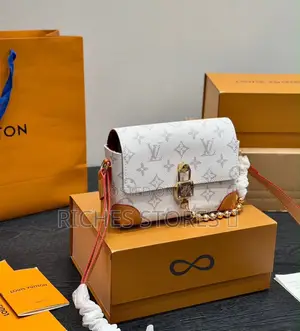 High Quality Louis Vuitton Steamer Trunks White