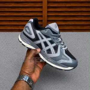 Asics Gel- Black Carrier Grey