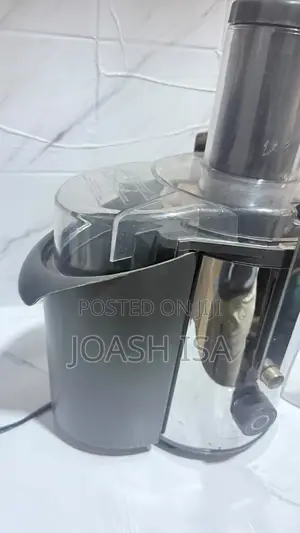 High-Speed Juicer – Great Condition!