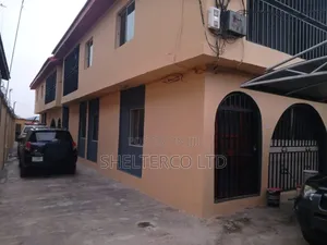 3bdrm Block of Flats in Gated Street Off The for sale