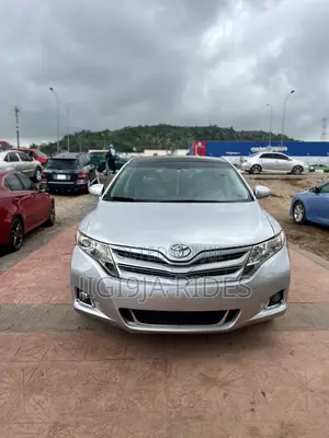 Toyota Venza 2010 Silver
