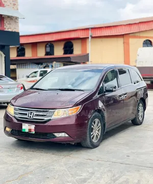 Honda Odyssey 2013 Burgundy