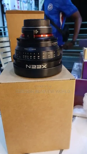 Xeen Rokinon Lens for Canon 14mm