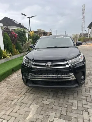 Toyota Highlander XLE 4dr SUV AWD (3.5L 6cyl 6A) 2015 Black