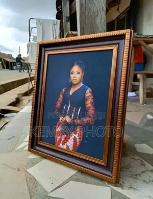 Photo Enlargement Frame
