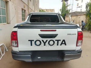 Hilux Back Bumper Guard