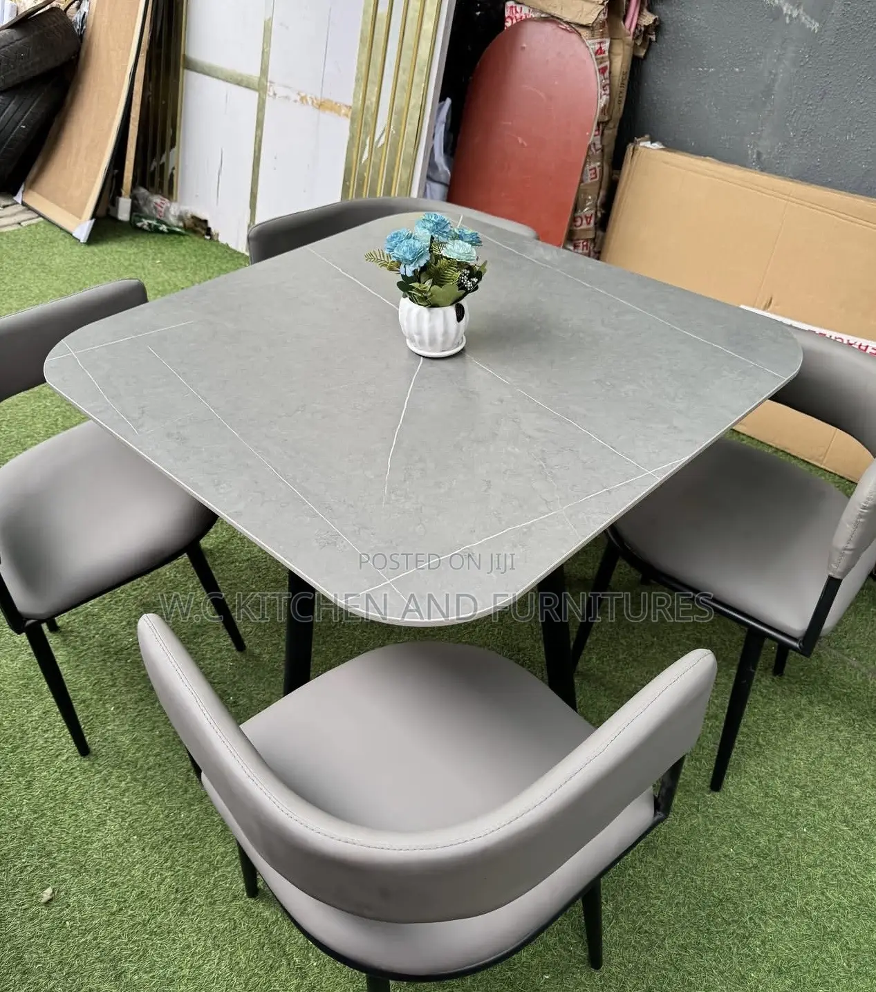 Beautiful Dining by 4