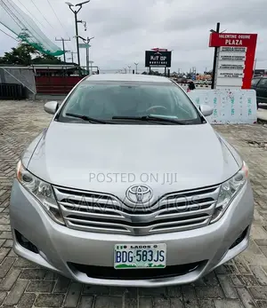 Toyota Venza 2012 Silver