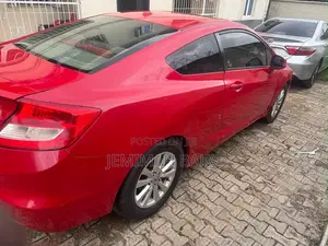Honda Civic 2012 Red