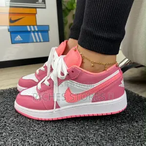 Air Jordan 1 Low GS “Desert Berry” Sneakers