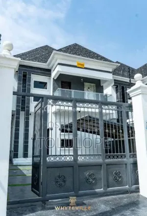5bdrm Duplex in Lekki Phase 1 for rent