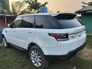 Land Rover Range Rover 2011 White