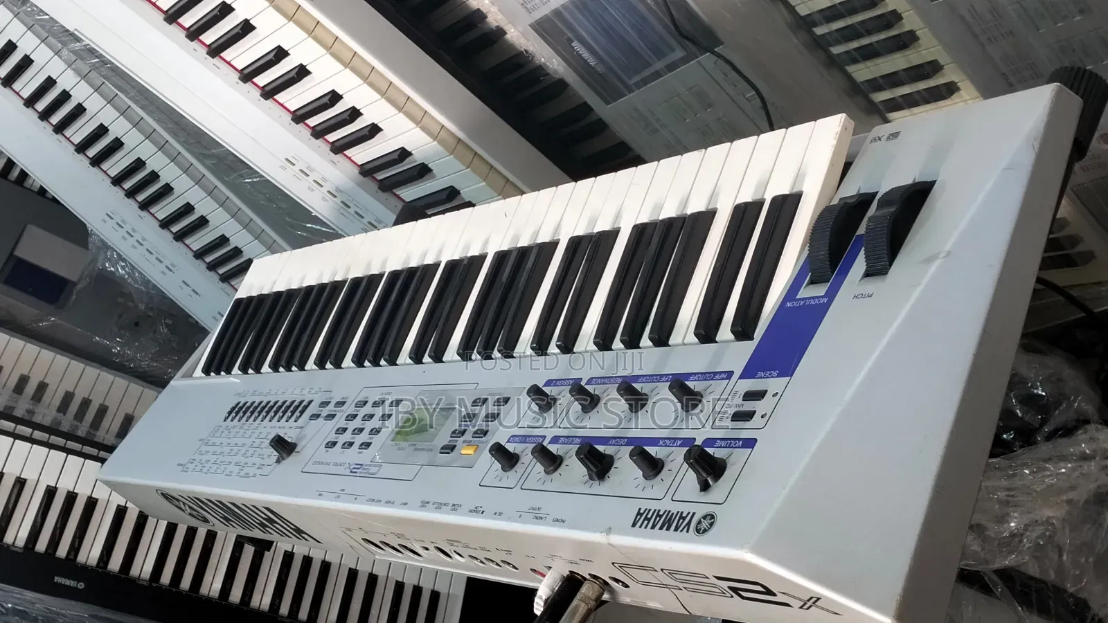 Yamaha CS2x