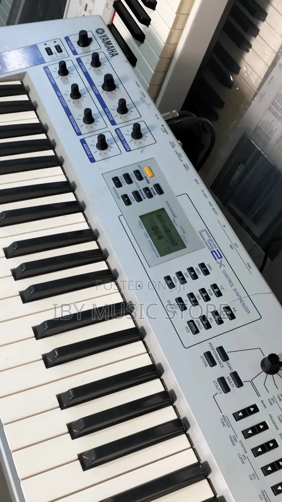 Yamaha CS2x
