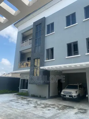 3bdrm Block of Flats in Lekki Phase 1 for rent