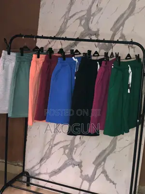 Unisex Plain Fleece Shorts – Soft Cotton Casual Shorts With Pockets