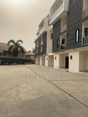 4bdrm Townhouse / Terrace in Lekki Phase for rent