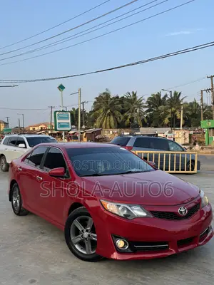 Toyota Camry SE 4dr Sedan (2.5L 4cyl 6A) 2013 Red